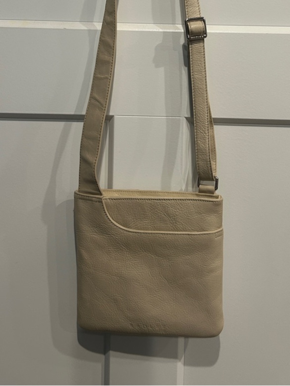RADLEY LONDON Beige Leather Messenger Crossbody